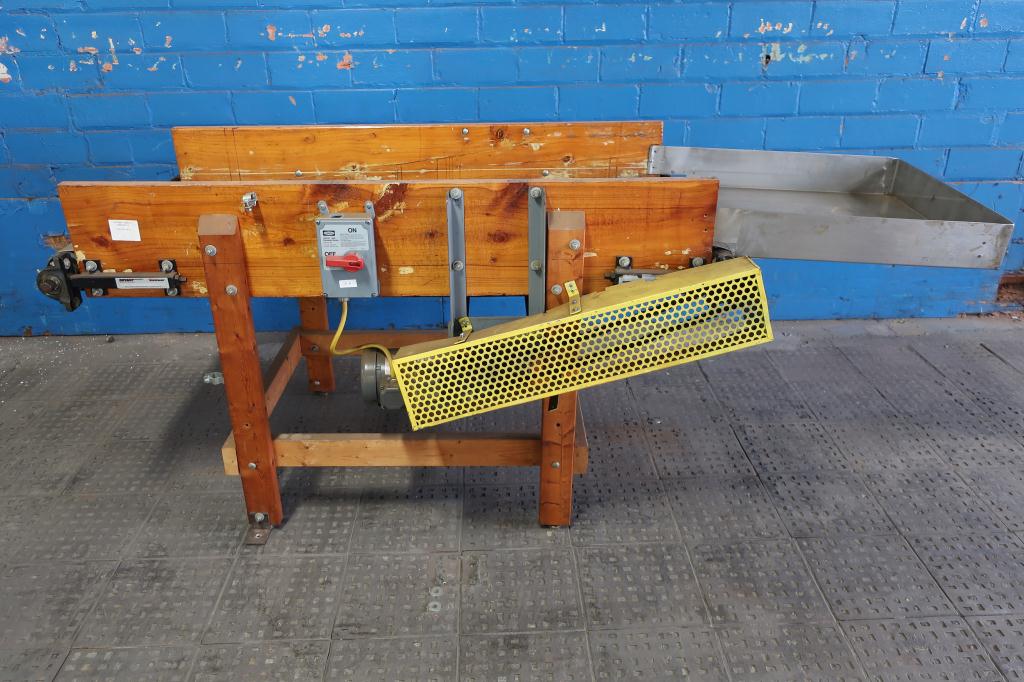 Conveyor belt conveyor 24 w x 67 l