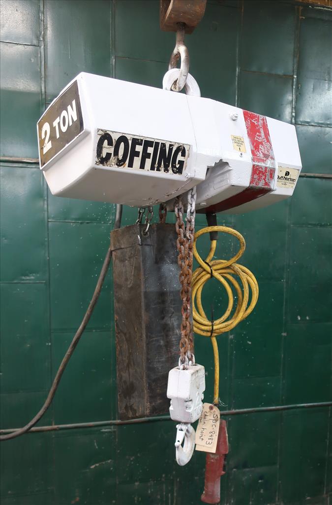 Material Handling Equipment chain hoist, 4000 lbs. Coffing Hoists model EC.4008.3
