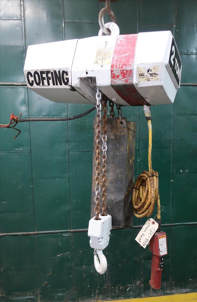 Material Handling Equipment chain hoist, 4000 lbs. Coffing Hoists model EC.4008.3