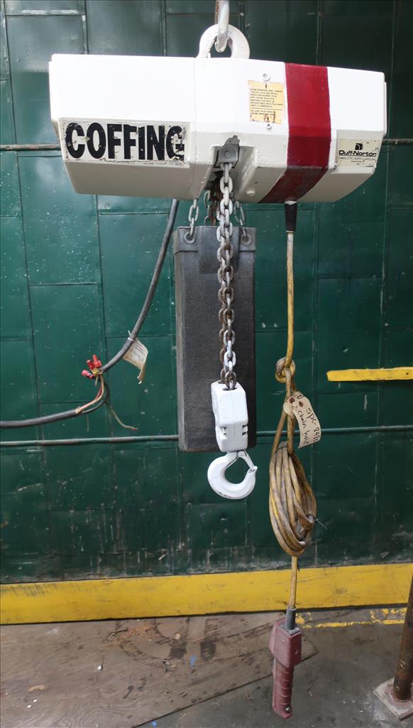 Material Handling Equipment chain hoist, 4000 lbs. Coffing Hoists model EC.4008.3