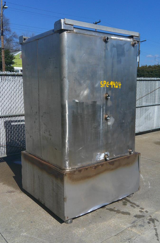 Tank 495 gallon BASF Corporation liquid tote, Stainless Steel