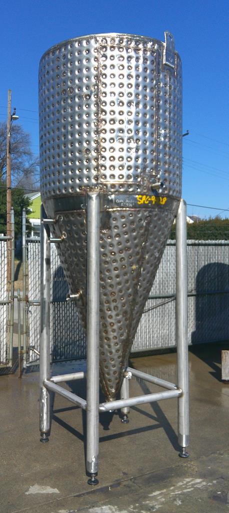 Tank 460 gallon vertical tank, Stainless Steel, dimpled jacket, conical